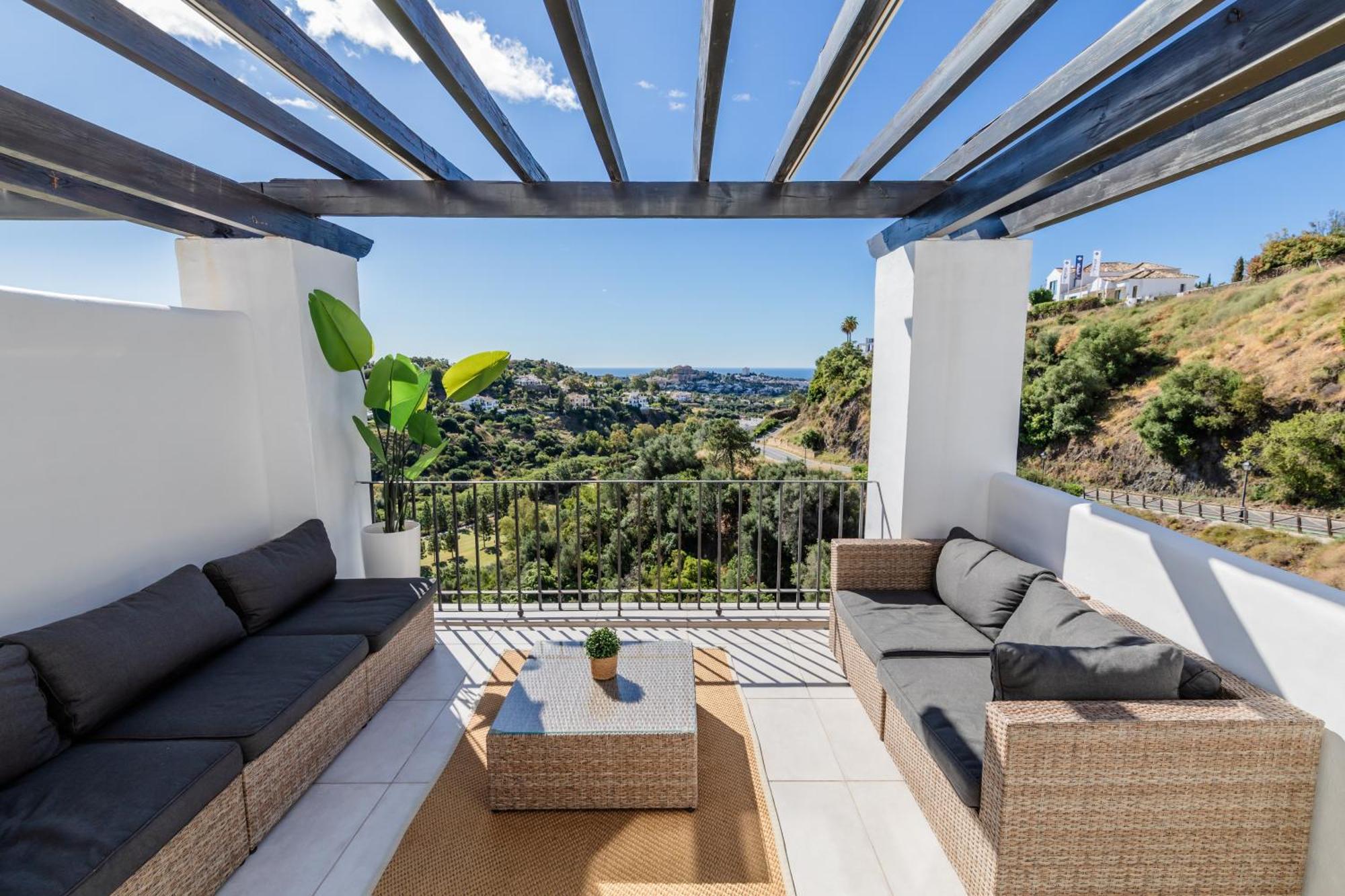 Beautiful Apartment Amazing Views And Pool Malaga