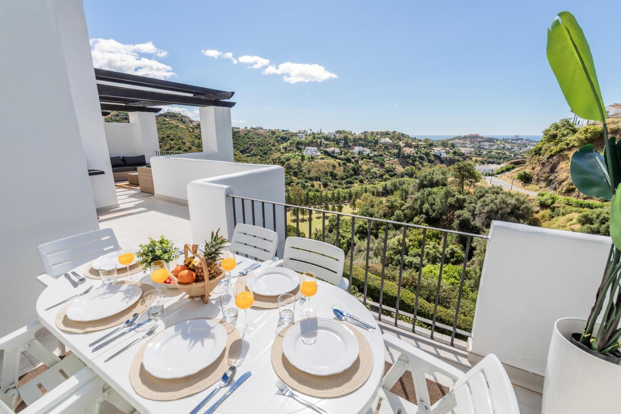 Beautiful Apartment Amazing Views And Pool * Malaga