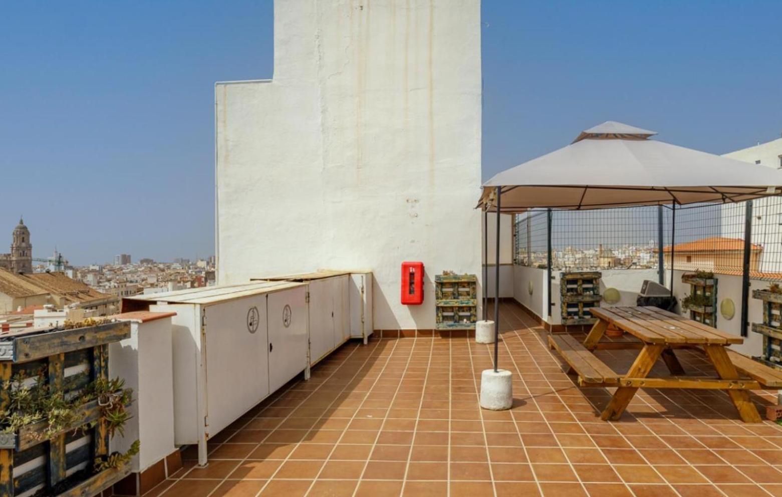 Apartamento Centrico La Merced 2 - Free Parking & Free Gym Apartment Málaga