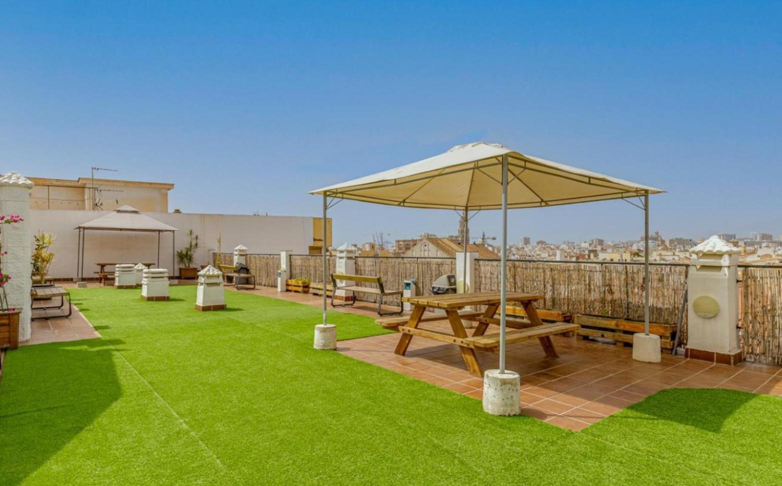 Apartamento Centrico La Merced 2 - Free Parking & Free Gym * Málaga