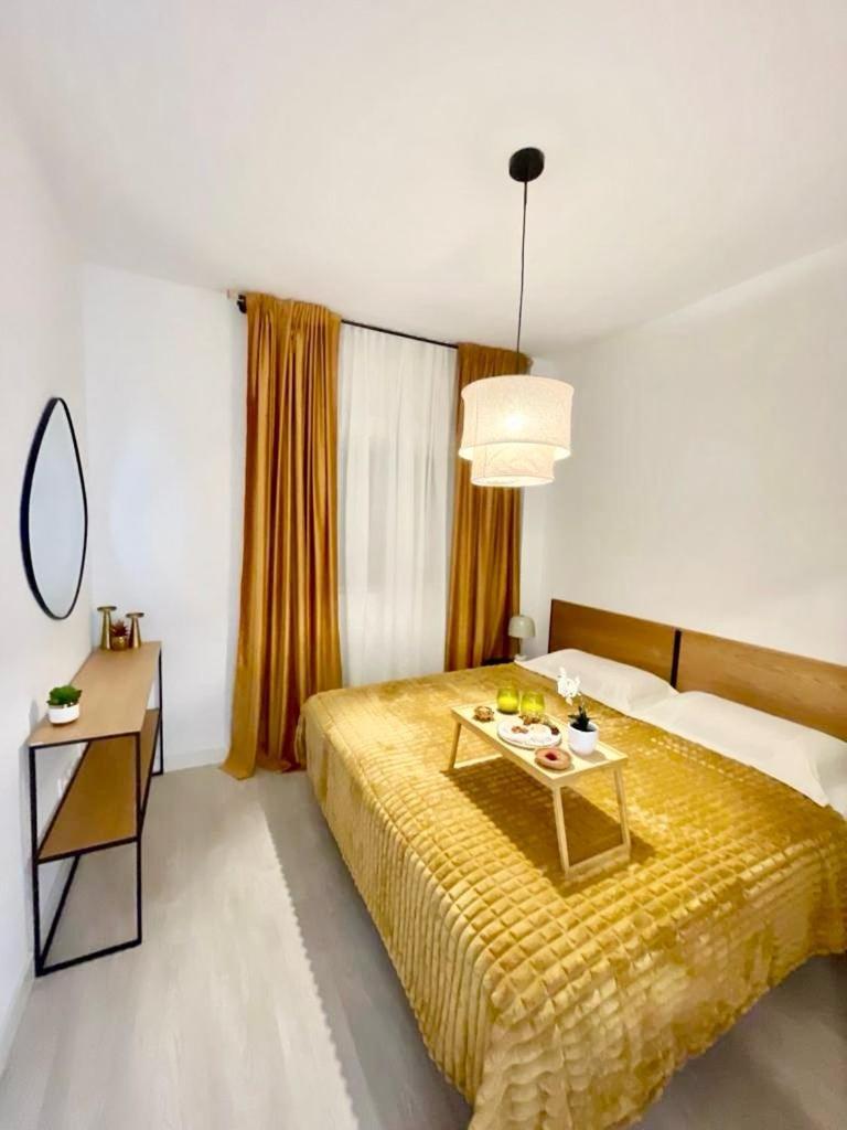 Historical Centre! Private Terrace & Gym-near Public Parking Malaga