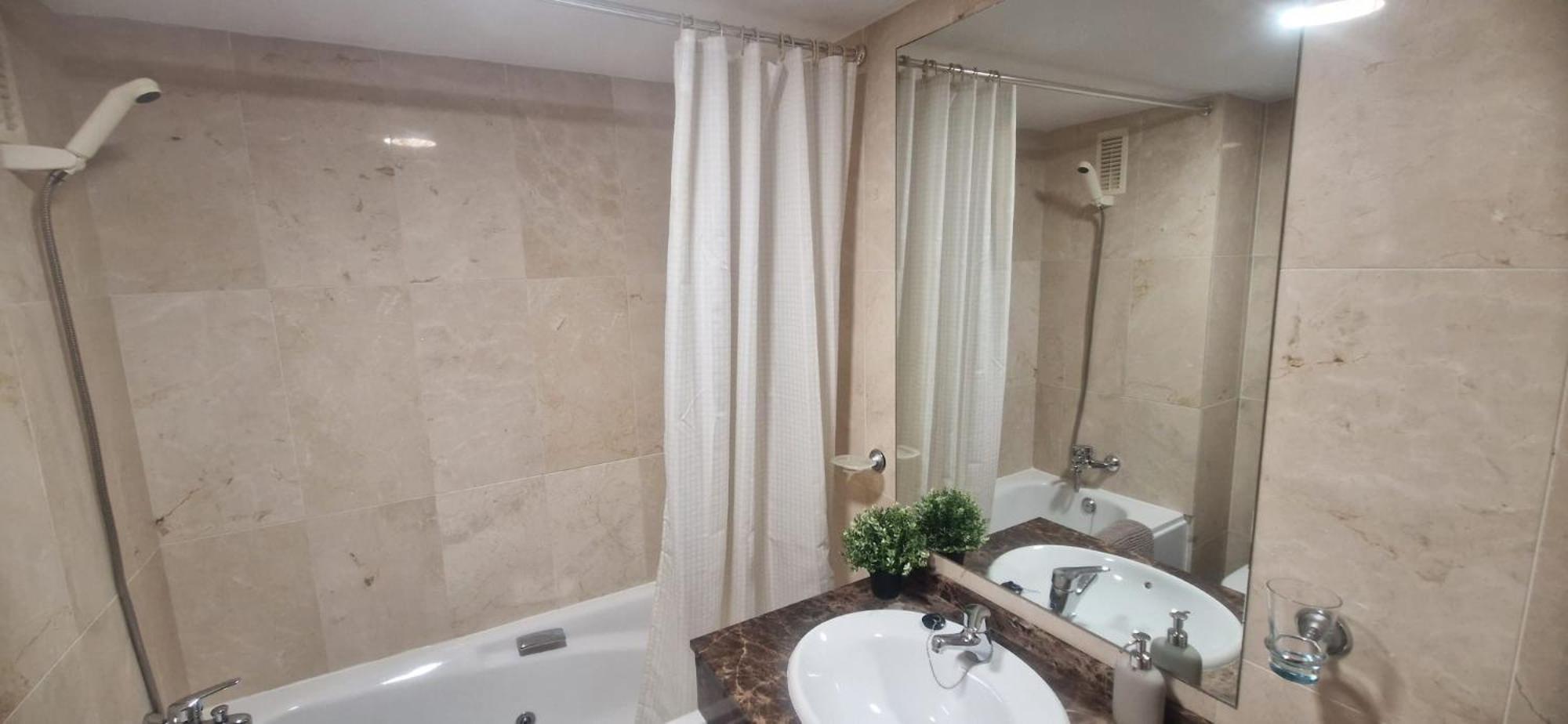 Aleda Puerto Playa - Parking Y Piscina Gratis * Malaga