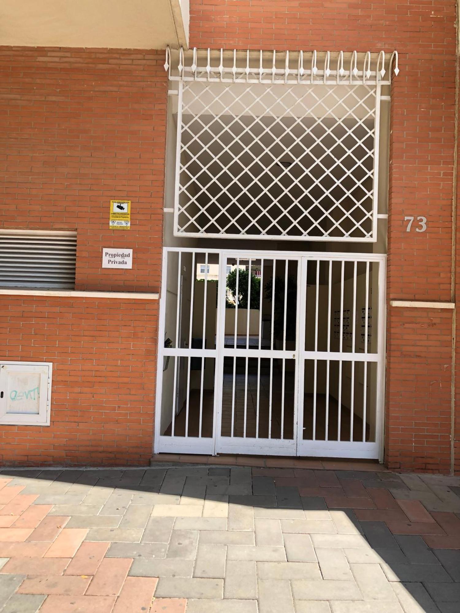 Teatinos Pool Apartment