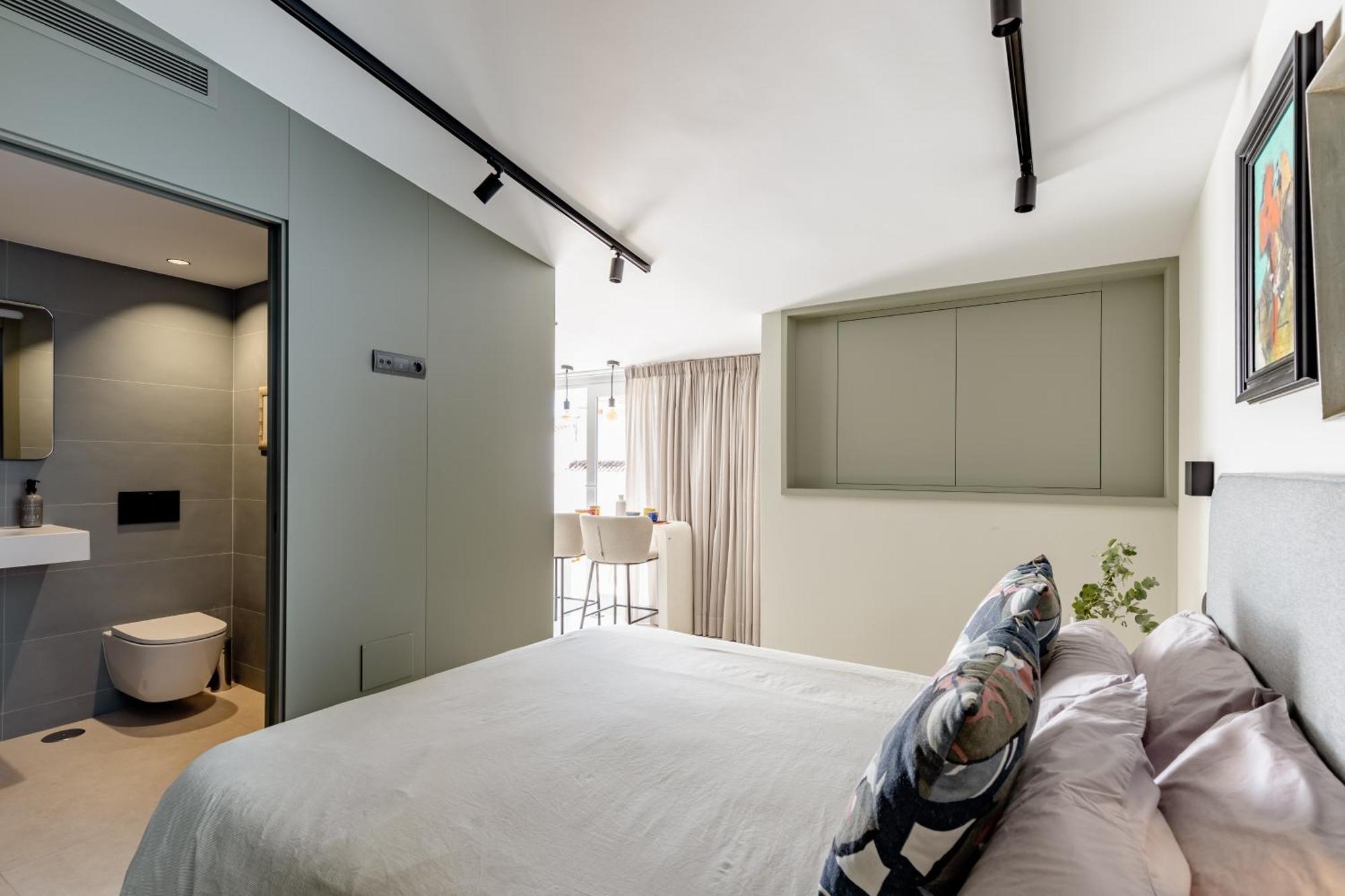 Atarazanas Suite, Atico Con Terraza Apartment Malaga