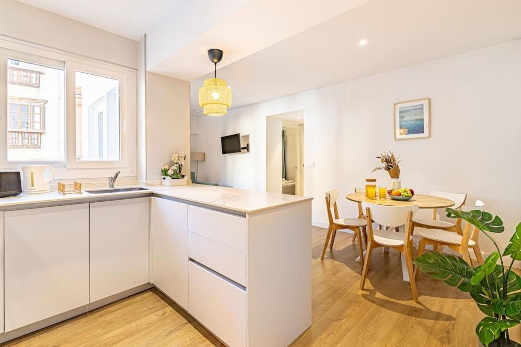 Pearl In Heart Of Historic Center Apartment
