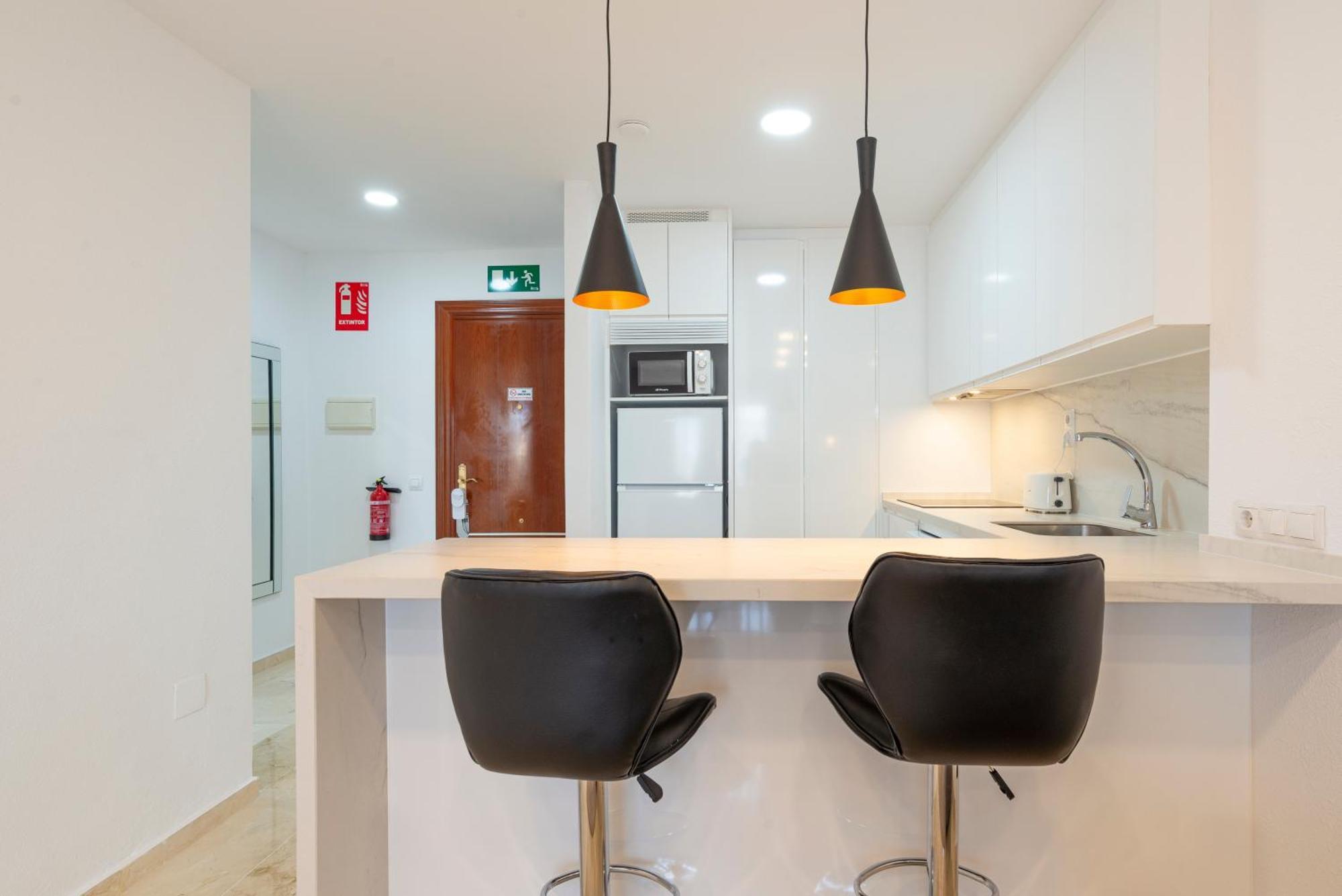 Rosaleda & Old Town Balconies By Ele Apartment Malaga