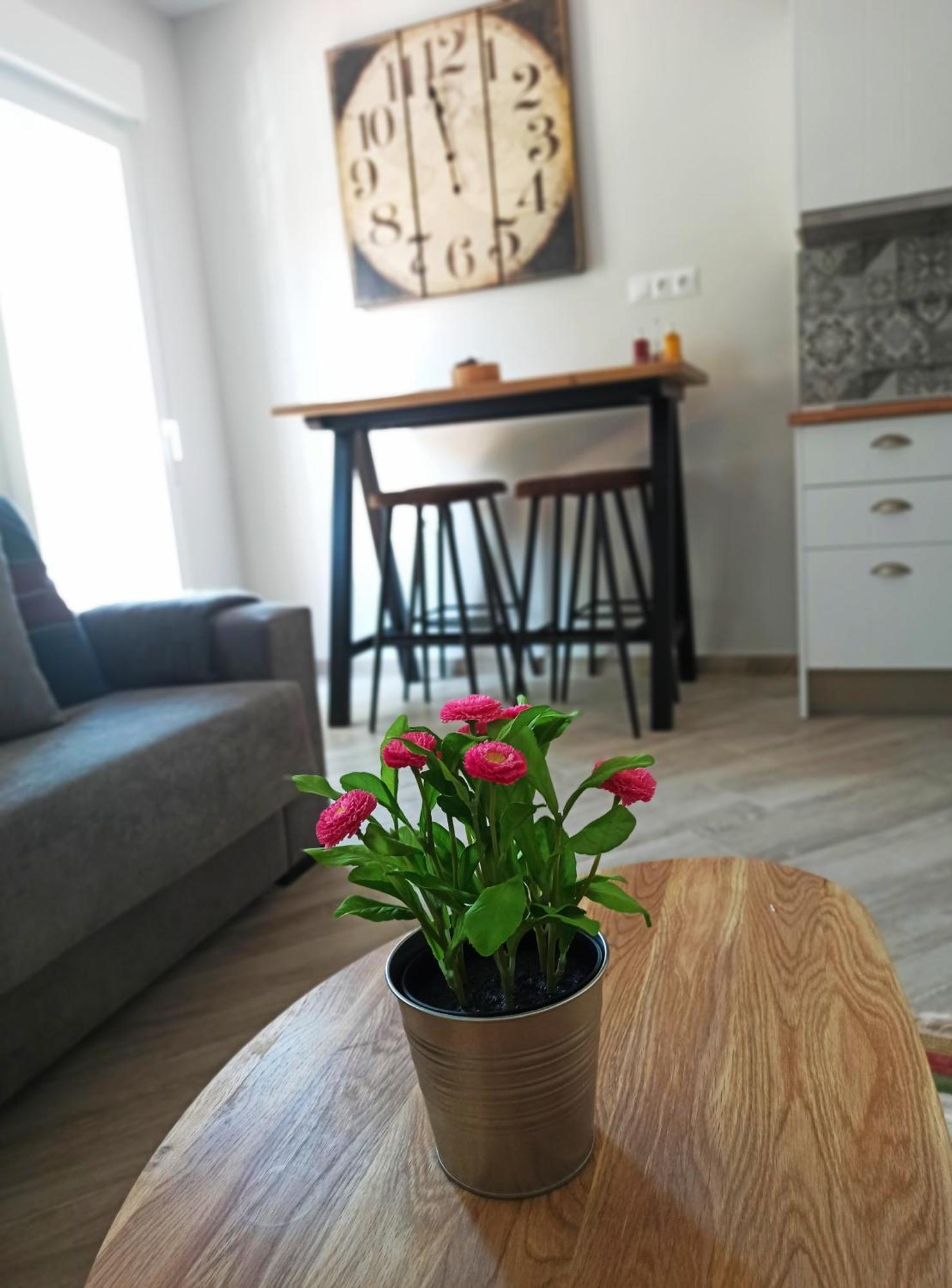 Apartment Barcelo 21: Centrally Located Attic With Terrace And Retreat *