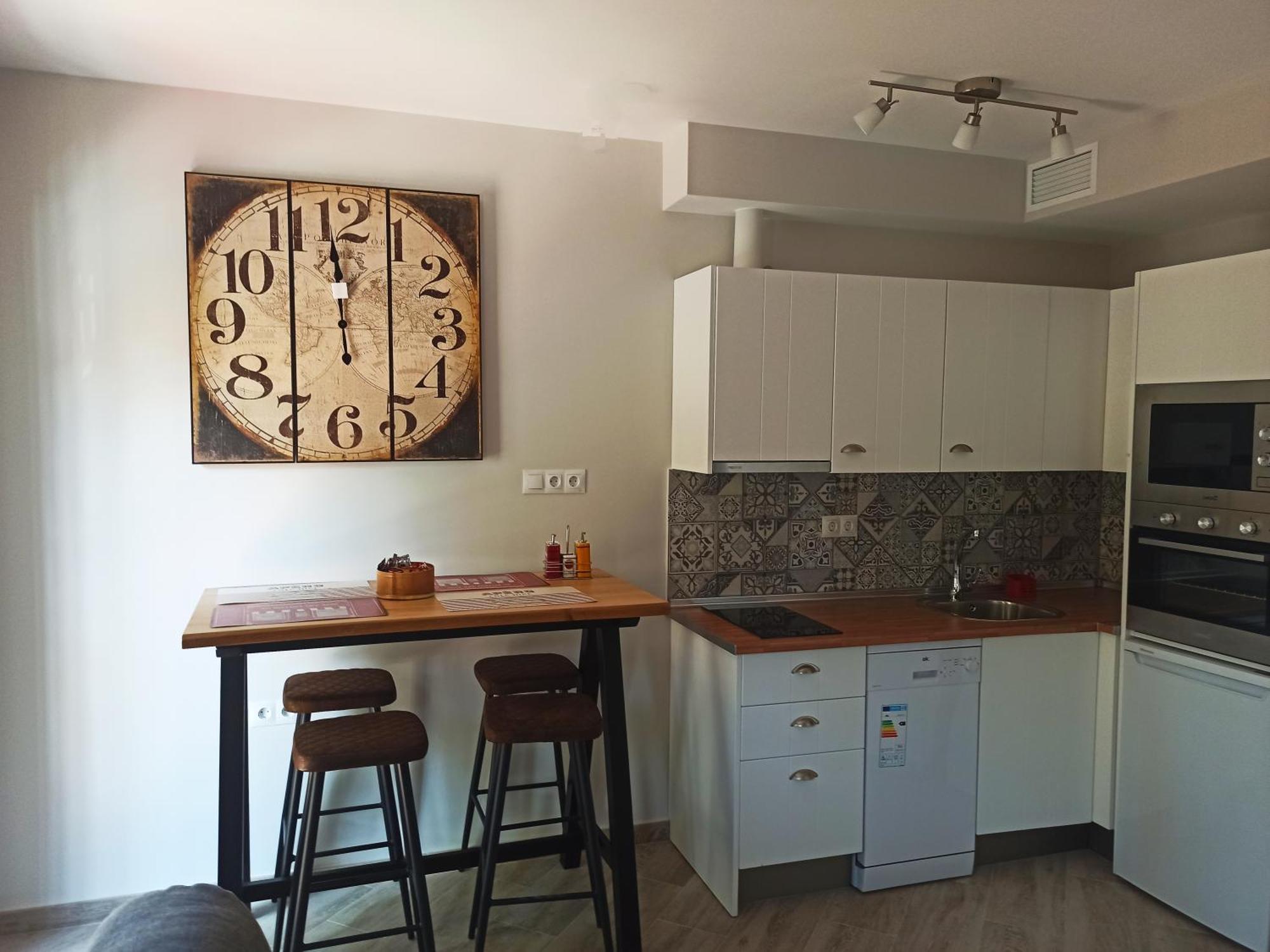 Apartment Barcelo 21: Centrally Located Attic With Terrace And Retreat *