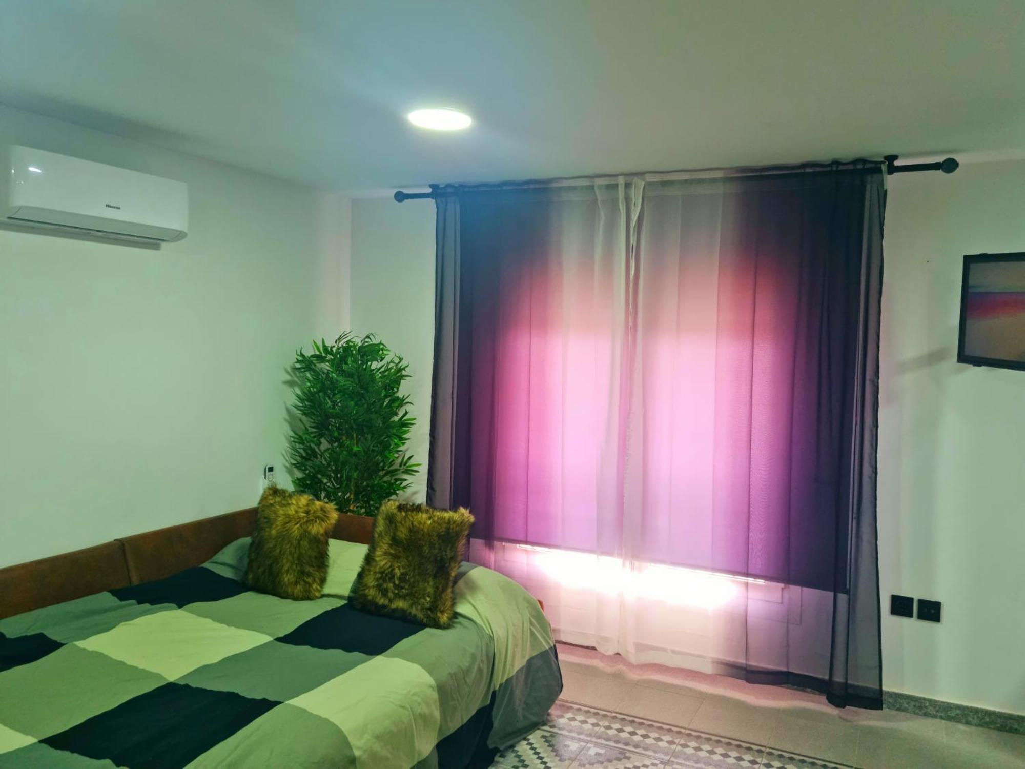 Luxury Airport Apartment