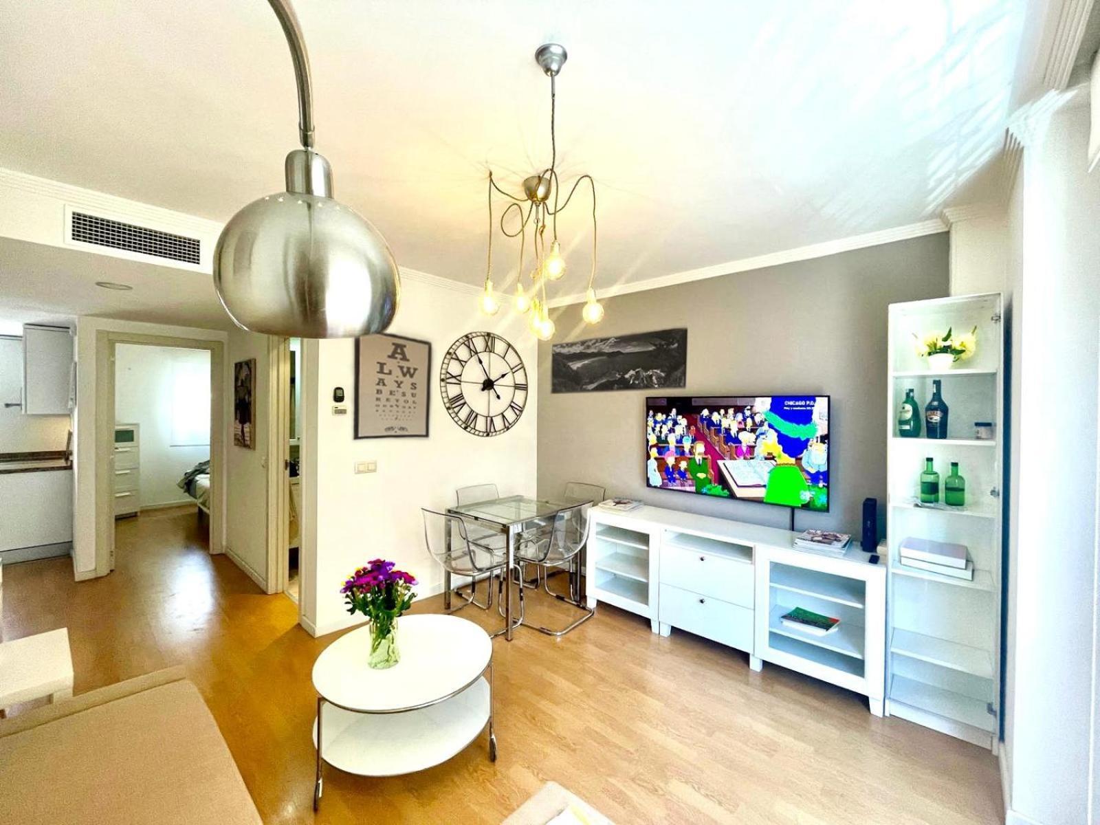Apartment Maravilloso Centrico De 70m2, Jardin Propio 40m2 Con Piscina Ninos Y Parking Opcional *