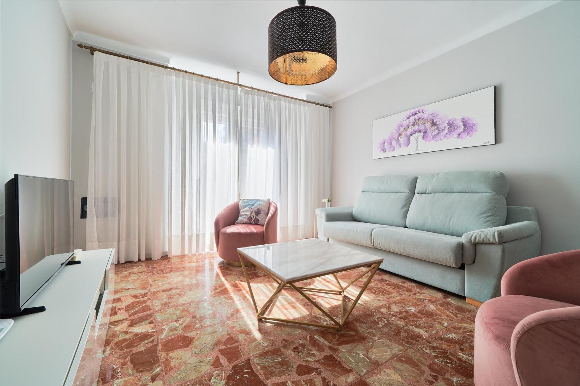 Apartment Sun-kissed Getaway Malaga