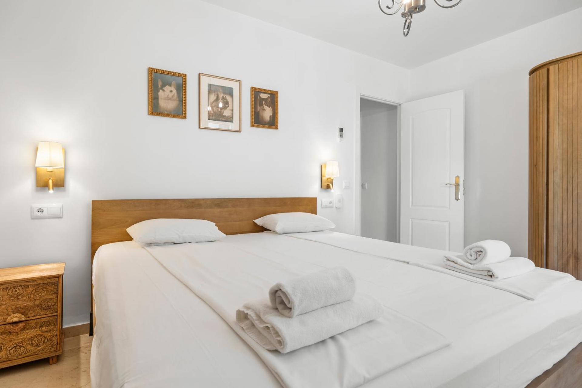 Stunning In Historic Center By Costarentals - Mal05 Apartment *
