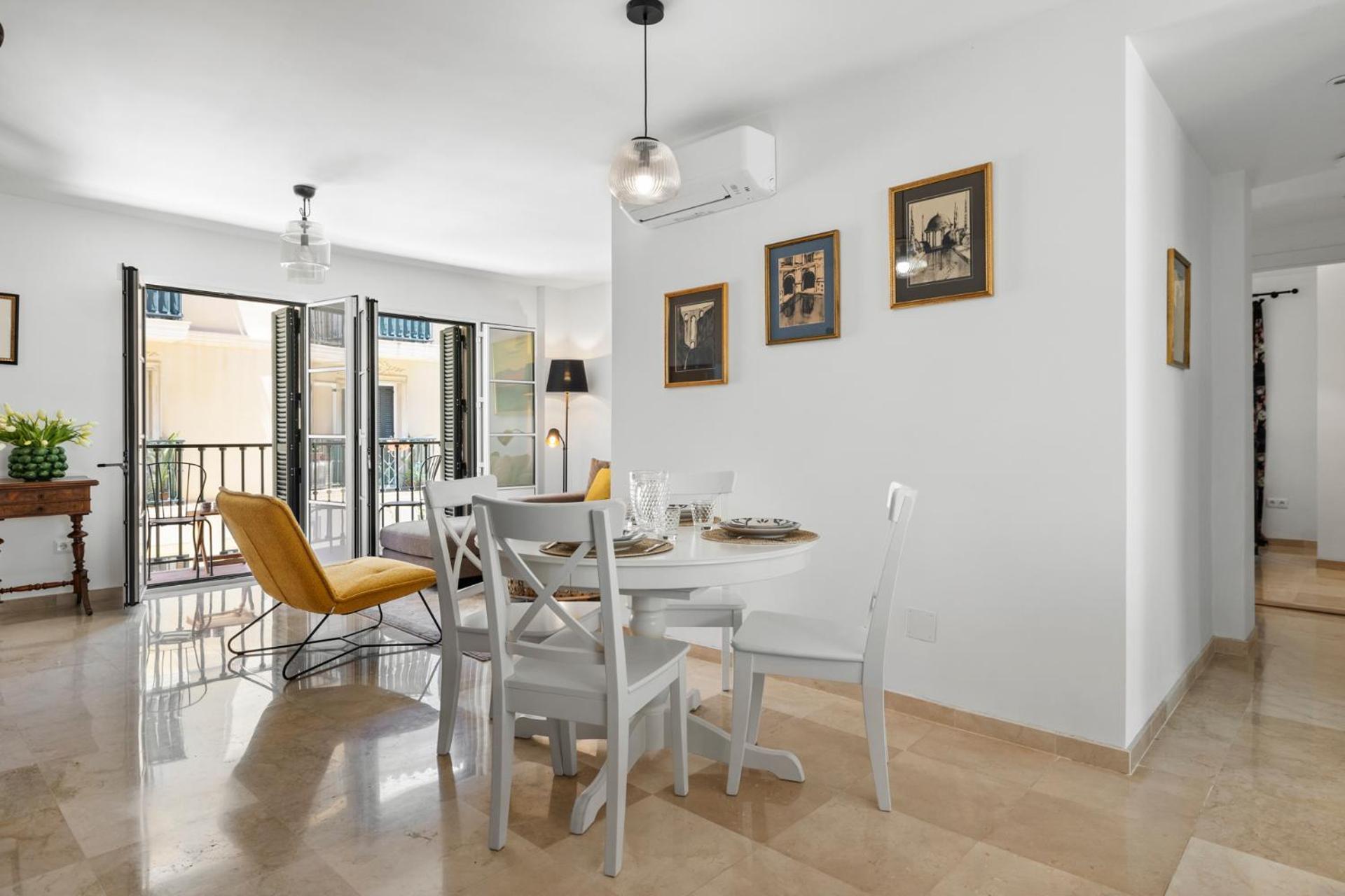 Stunning In Historic Center By Costarentals - Mal05 Apartment *