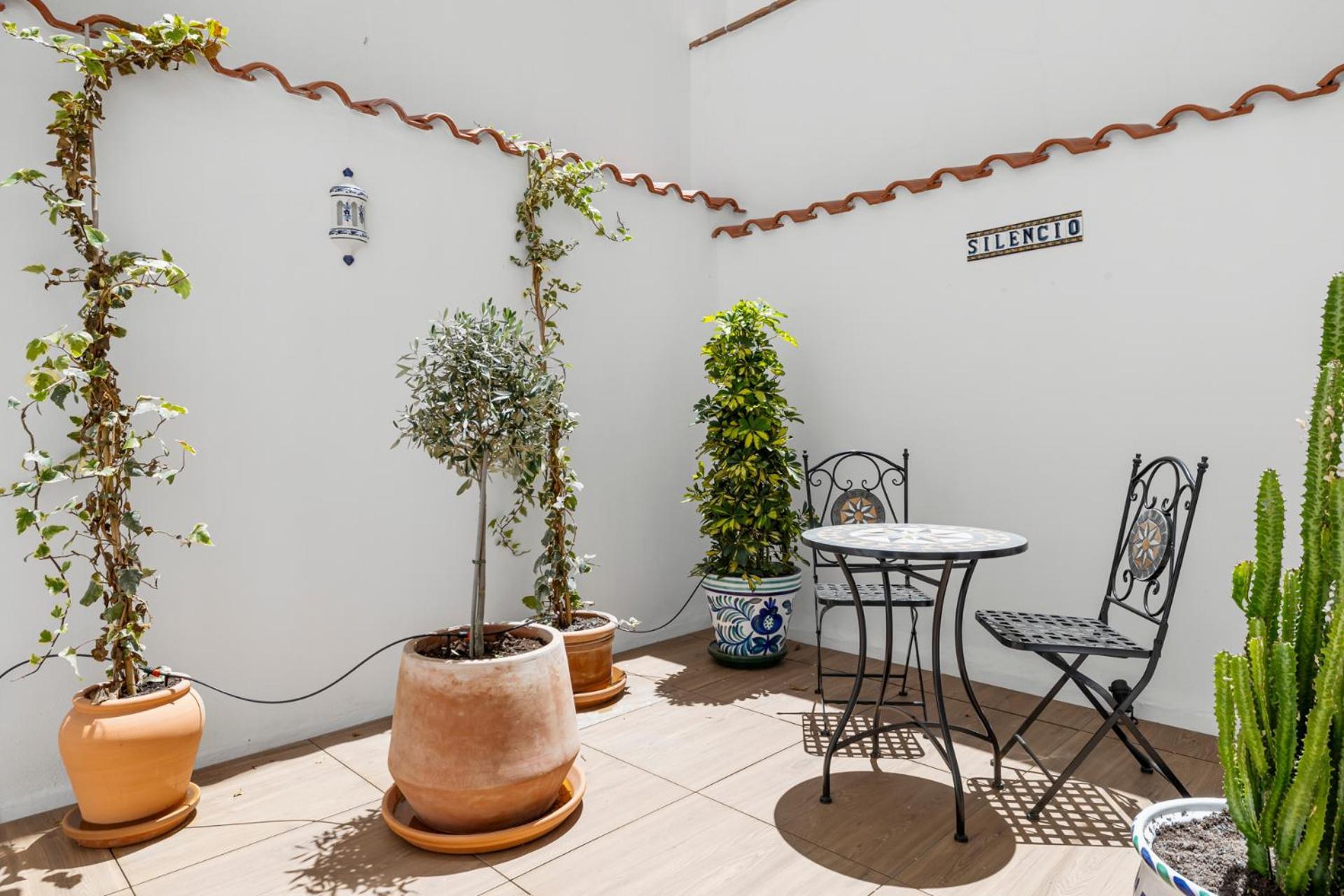 Apartment Stunning In Historic Center By Costarentals - Mal05 Málaga