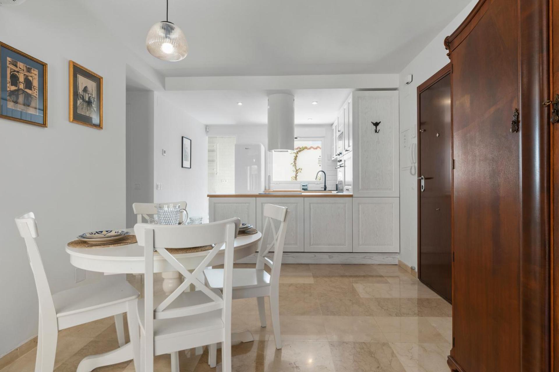 Stunning In Historic Center By Costarentals - Mal05 Apartment Málaga