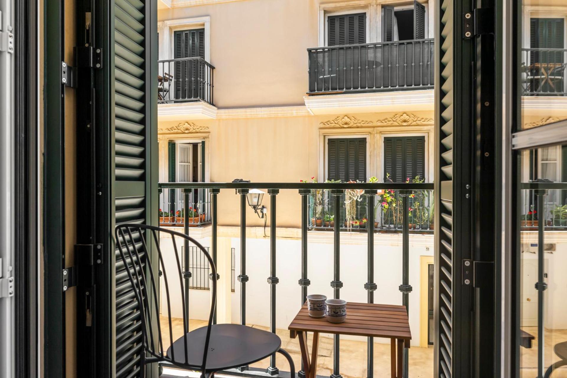 Stunning In Historic Center By Costarentals - Mal05 Apartment *