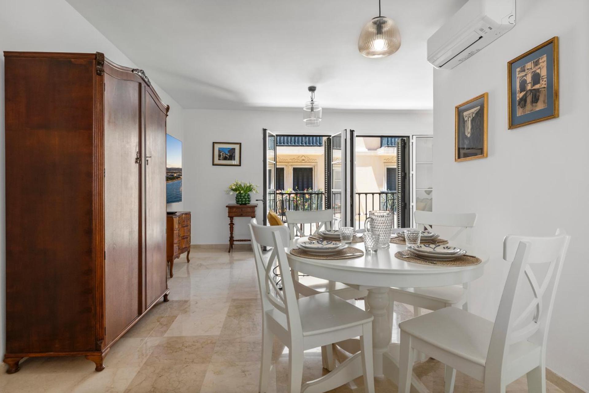 Stunning In Historic Center By Costarentals - Mal05 * Málaga
