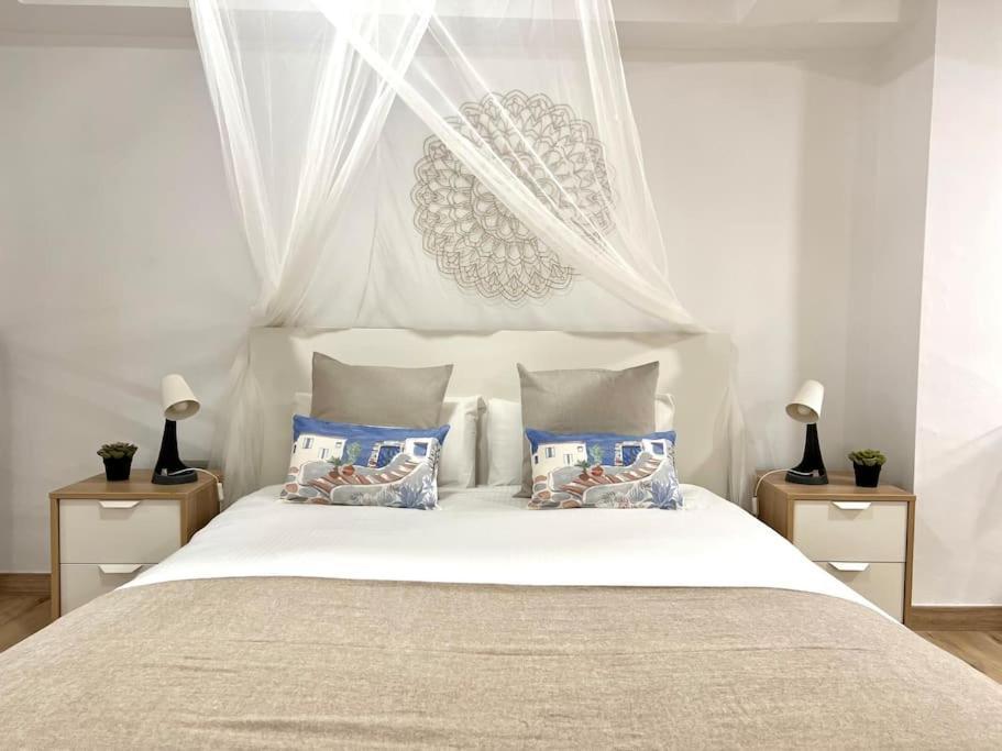 Duplex Cienfuegos I & Old Town By Ele