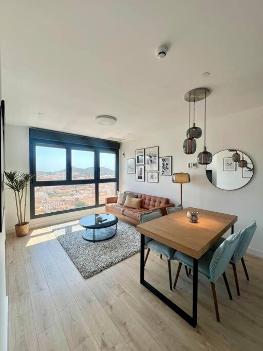 Apartment Skyline Ii Pool & Coworking By Ele *