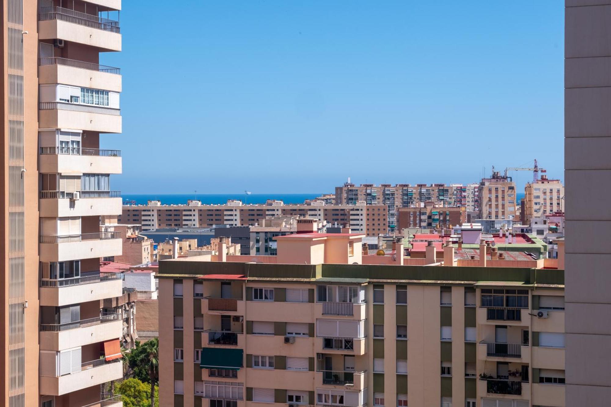Apartment Bright With Views 3 Bedrooms 2 Bathrooms *