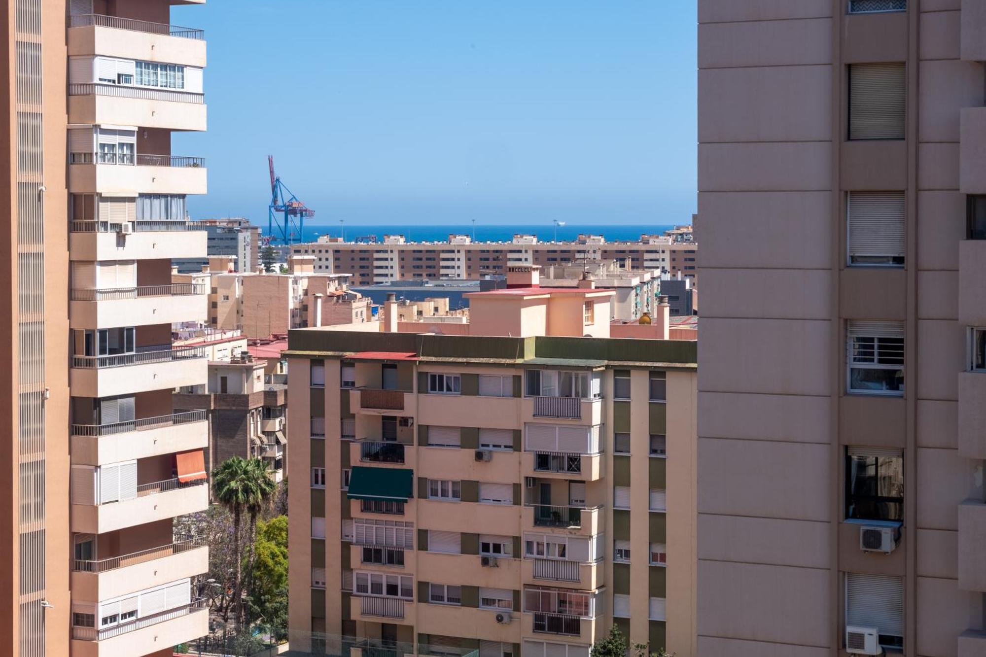 Apartment Bright With Views 3 Bedrooms 2 Bathrooms *
