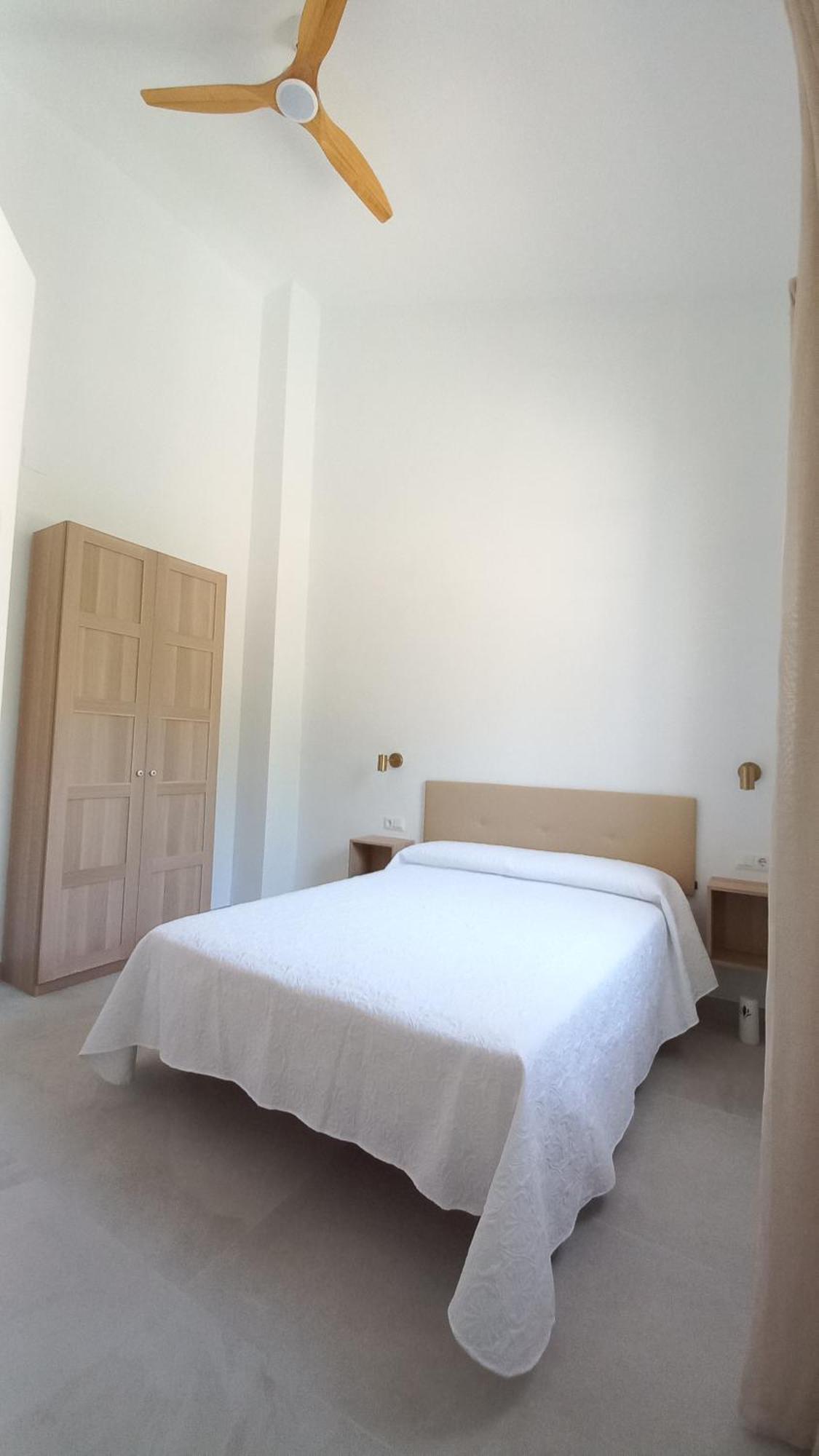 Casa Cuartel El Delfin Malaga
