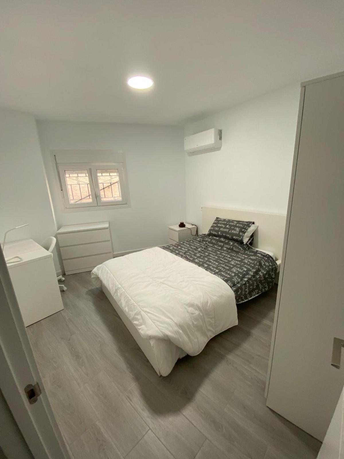 3 Con Terraza Junto A Monte Victoria Apartment Malaga