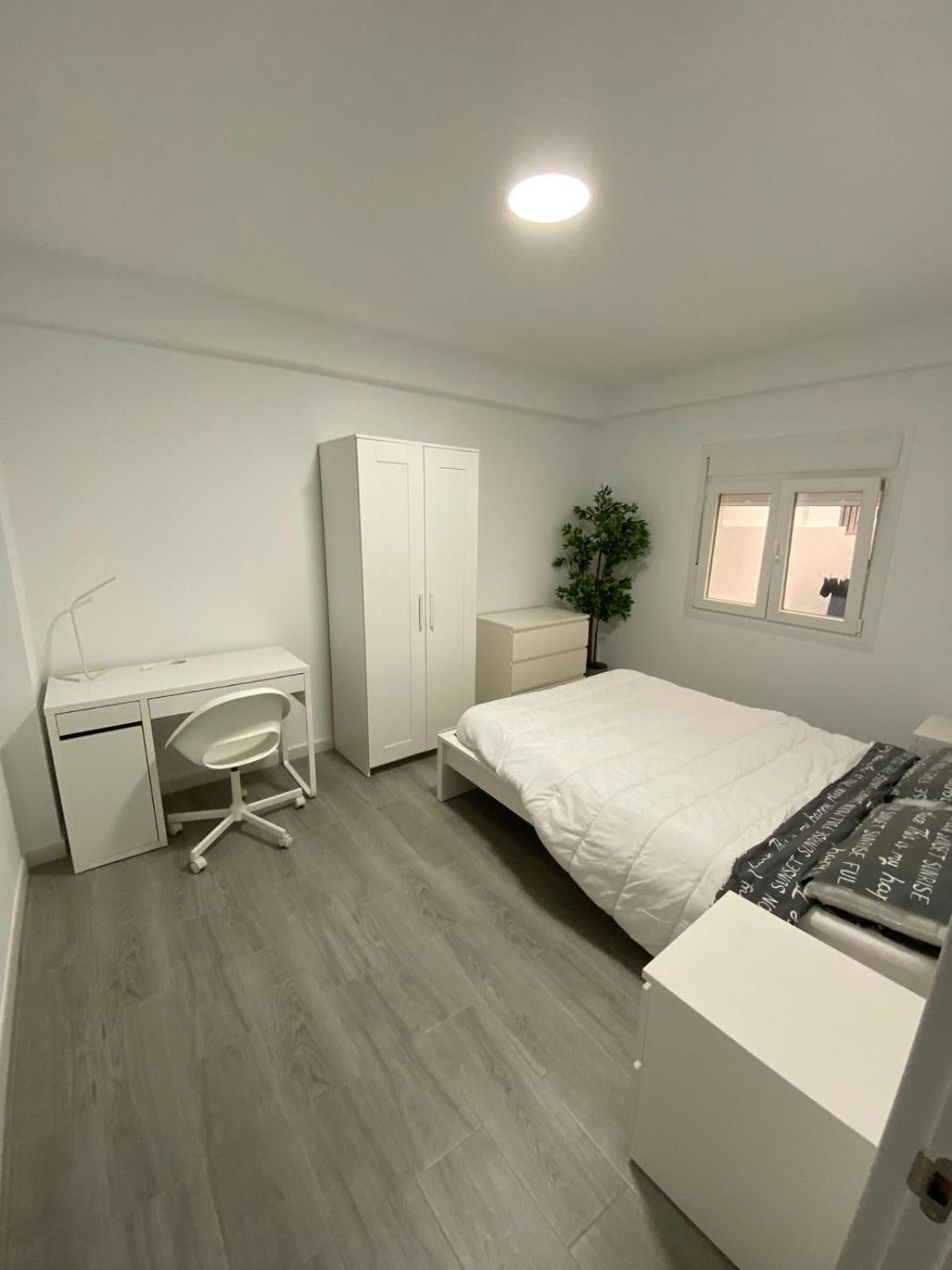 3 Con Terraza Junto A Monte Victoria Apartment Malaga