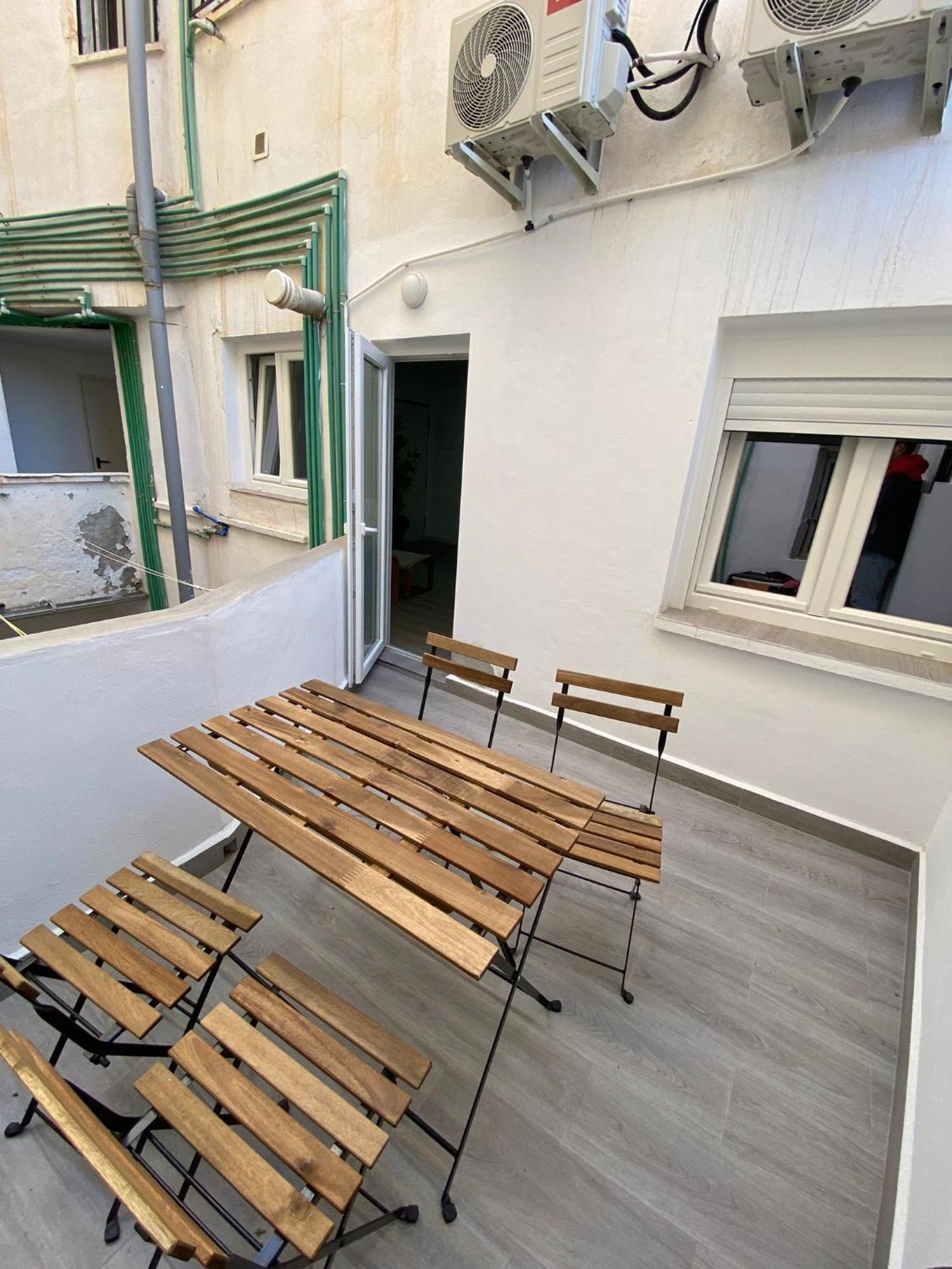 3 Con Terraza Junto A Monte Victoria Apartment *