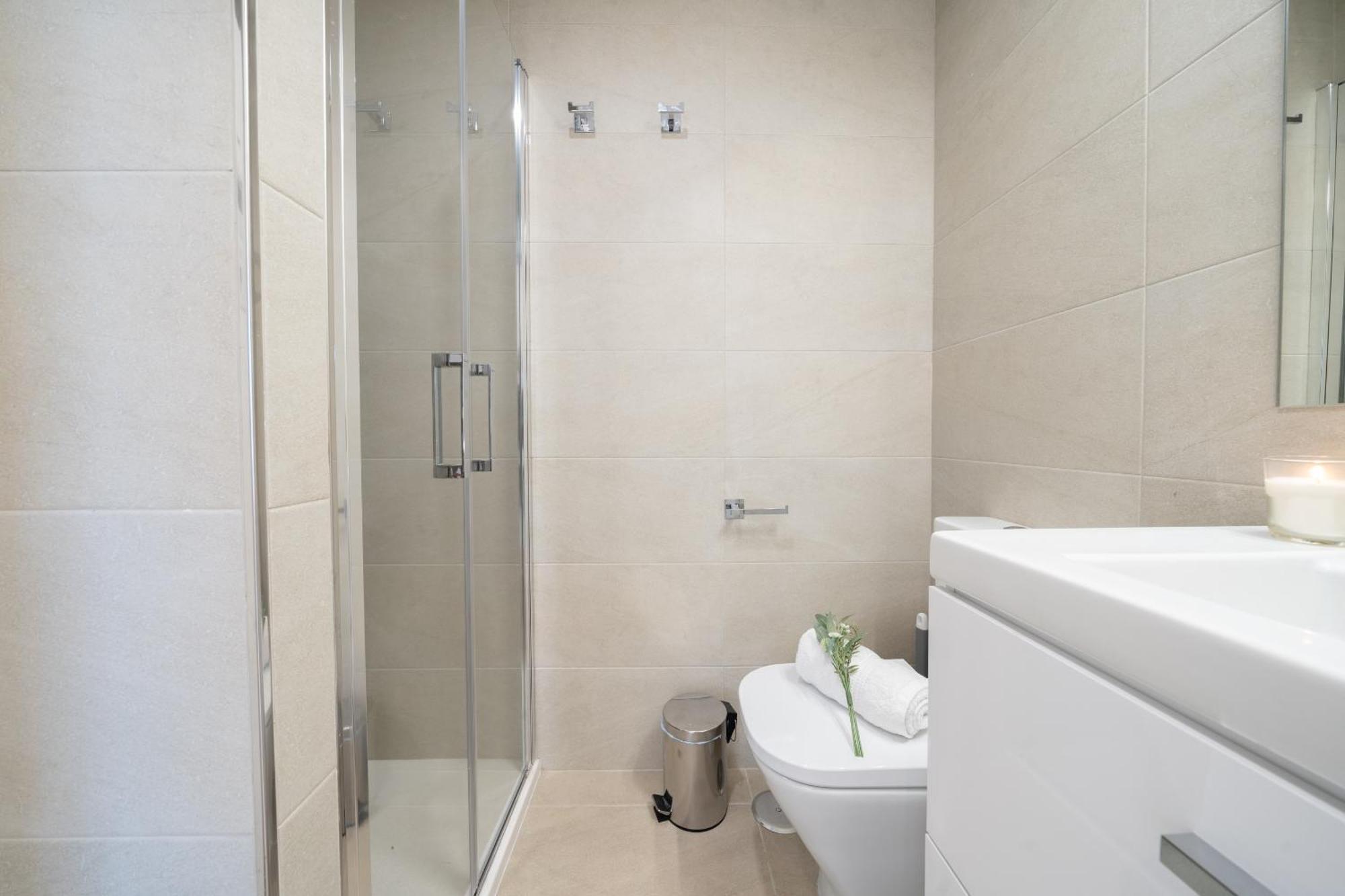 Xpce Urban Skyline - Parking Free Apartment Malaga