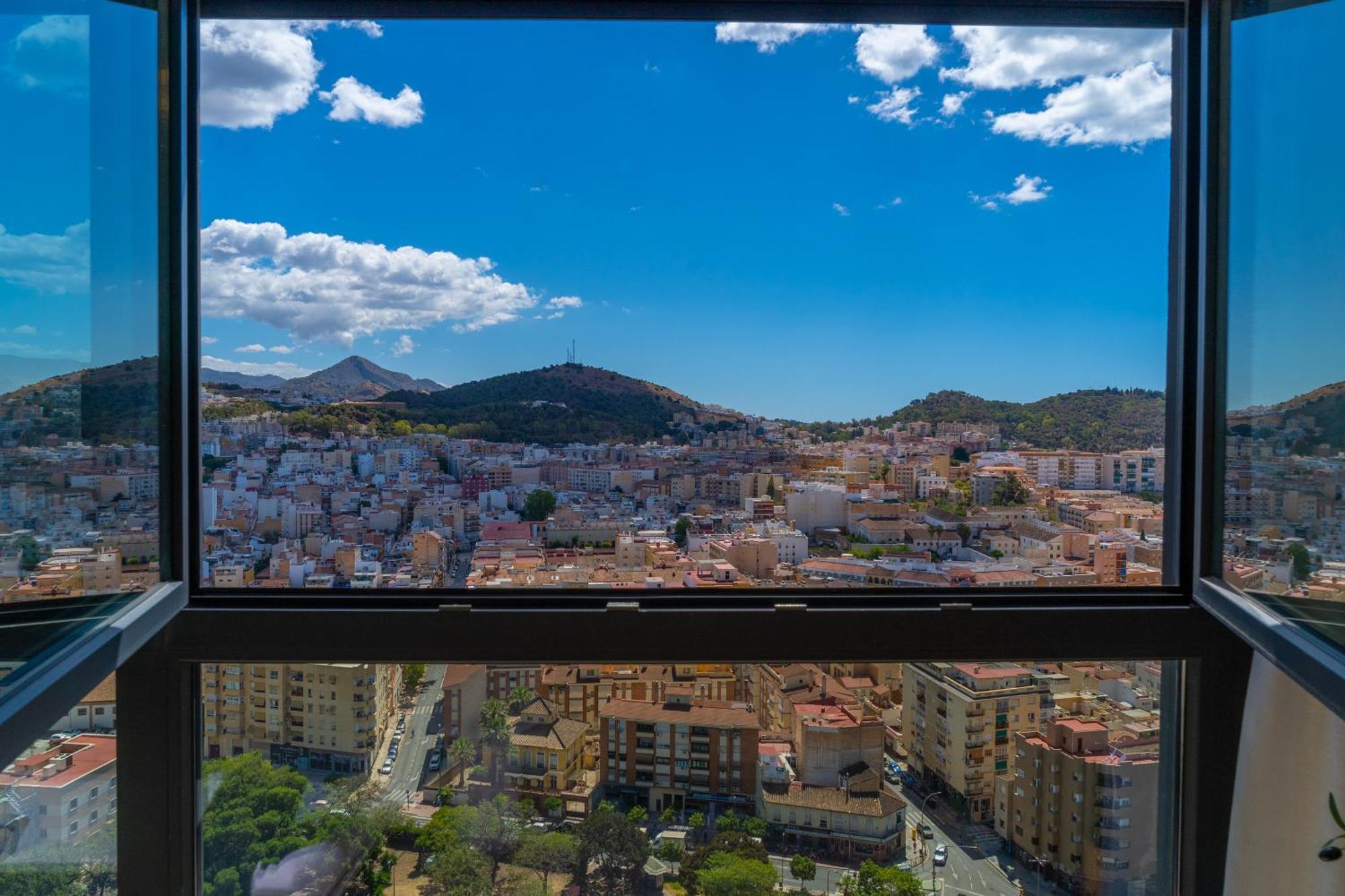Xpce Urban Skyline - Parking Free * Malaga