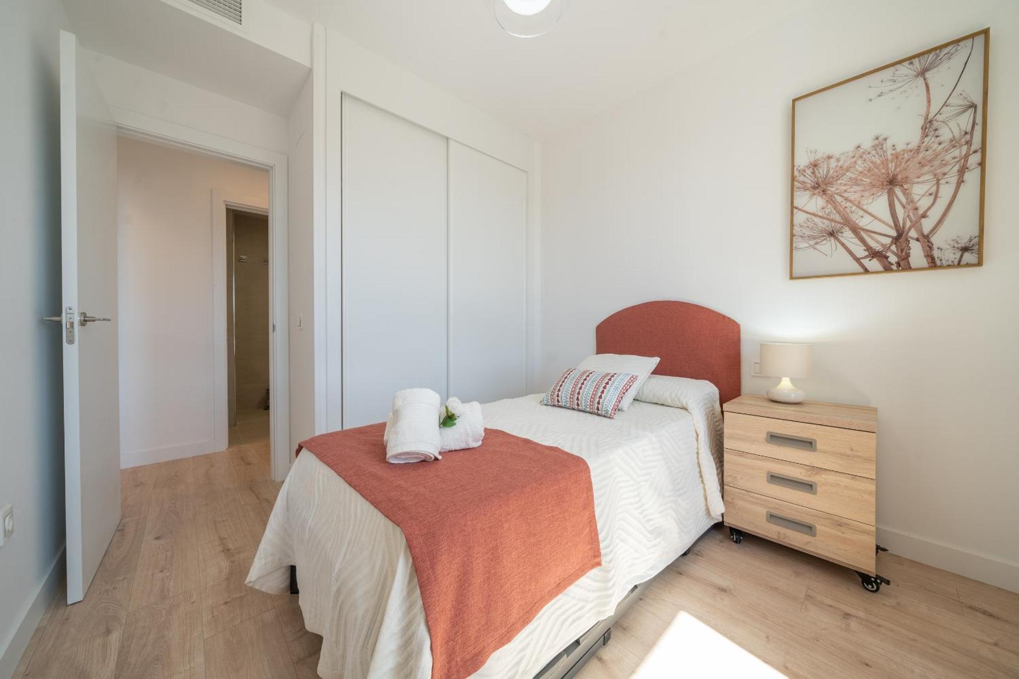 Xpce Urban Skyline - Parking Free Apartment Malaga