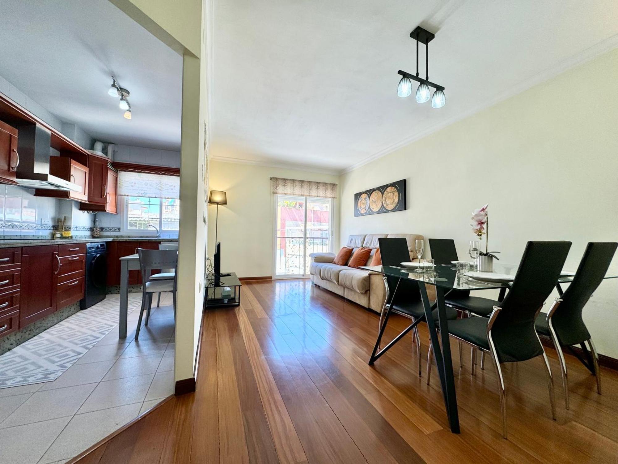 Apartment Lujoso Piso Centro Aparcamiento Privado, Terraza & Ac