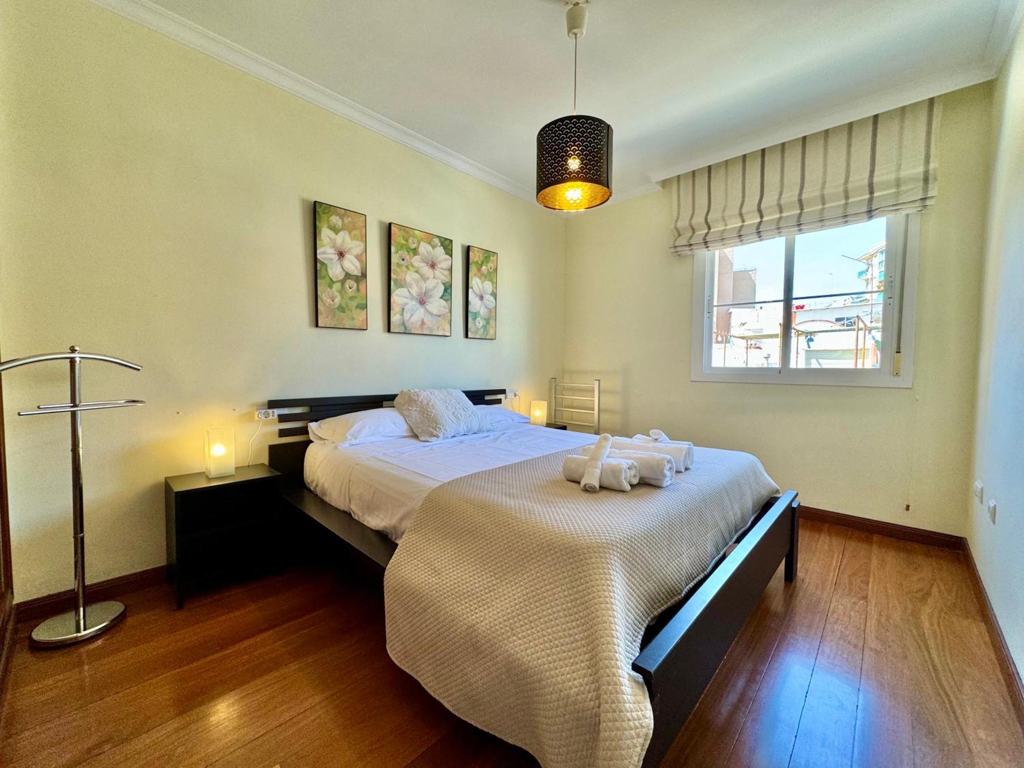 Apartment Lujoso Piso Centro Aparcamiento Privado, Terraza & Ac Malaga