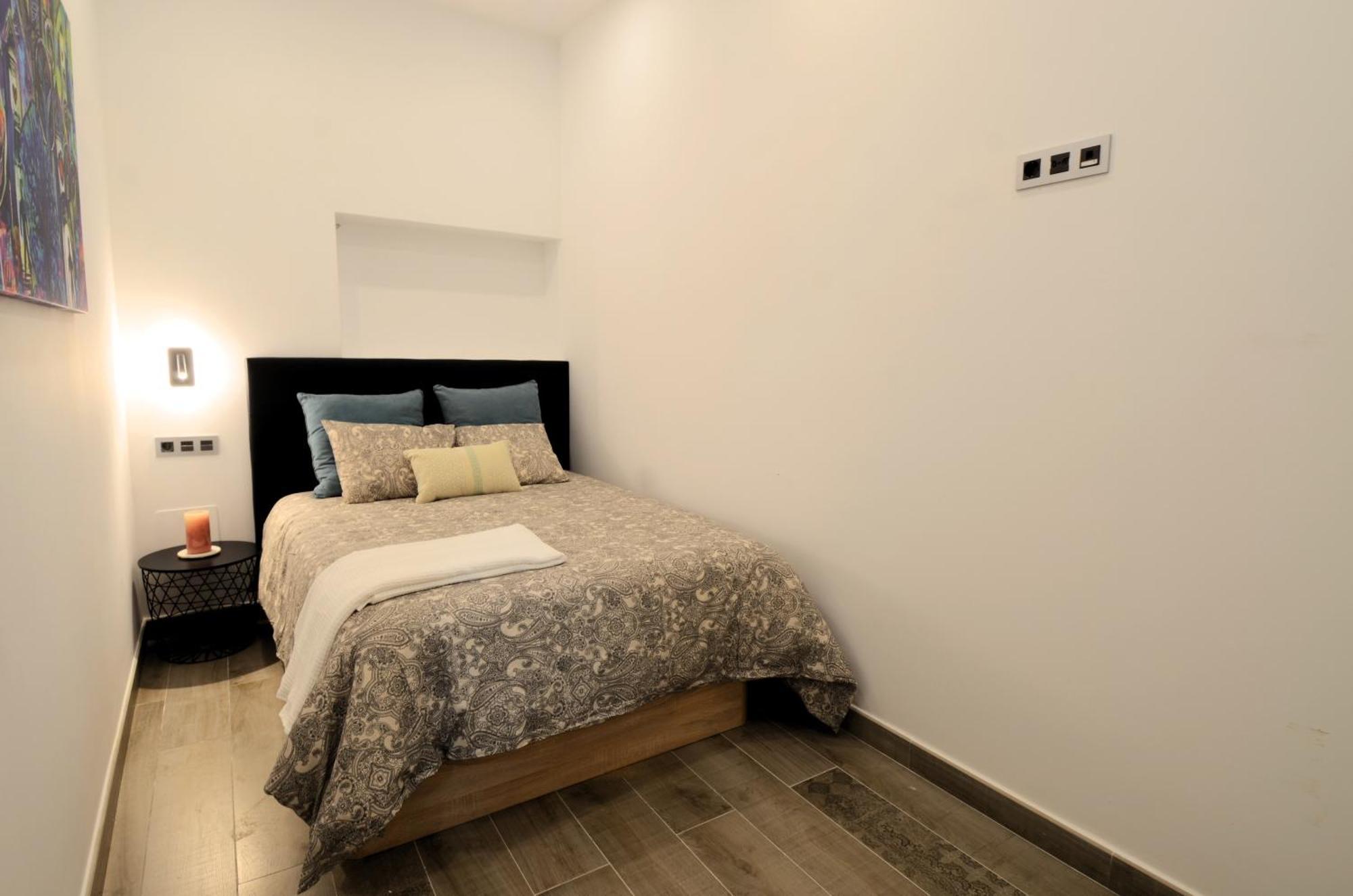 Fabrica Del Lujo En El Centro De Apartment Málaga