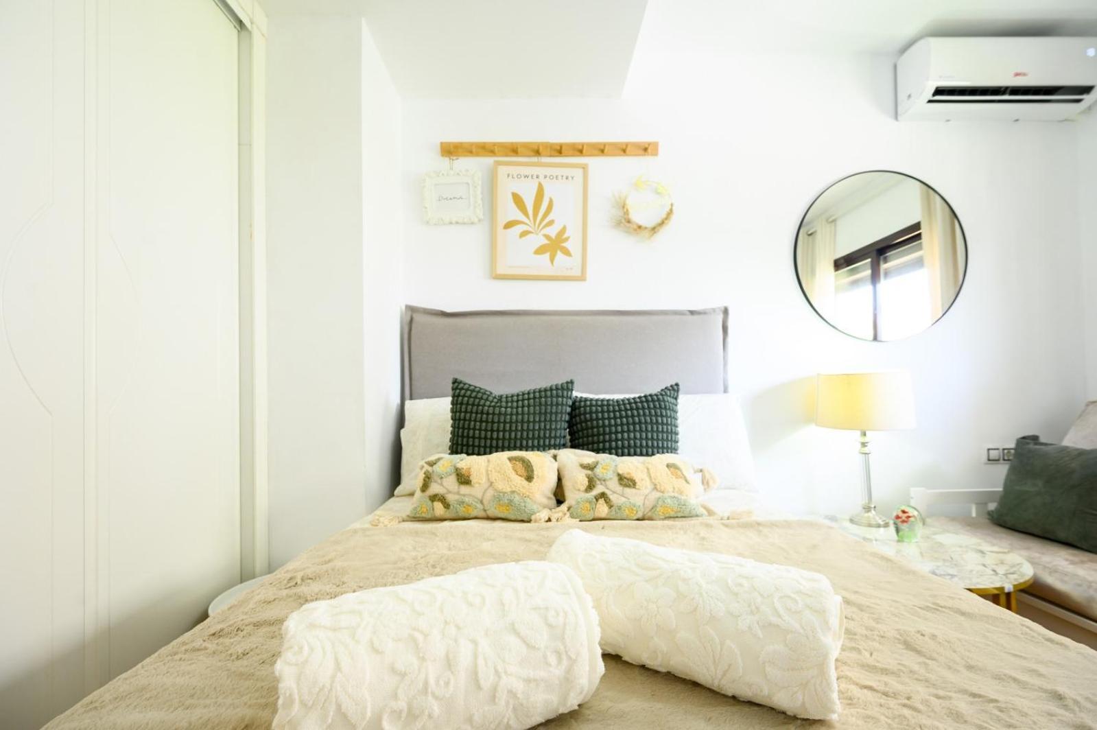 Estudio Con Parking Teatinos Living Malaga