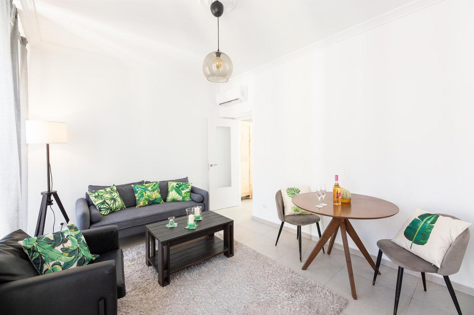 Apartment The 2nd In The 14 Alvarez Street *