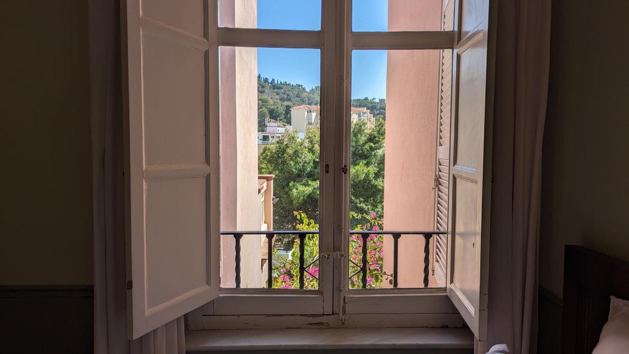 Victoria 2* Málaga