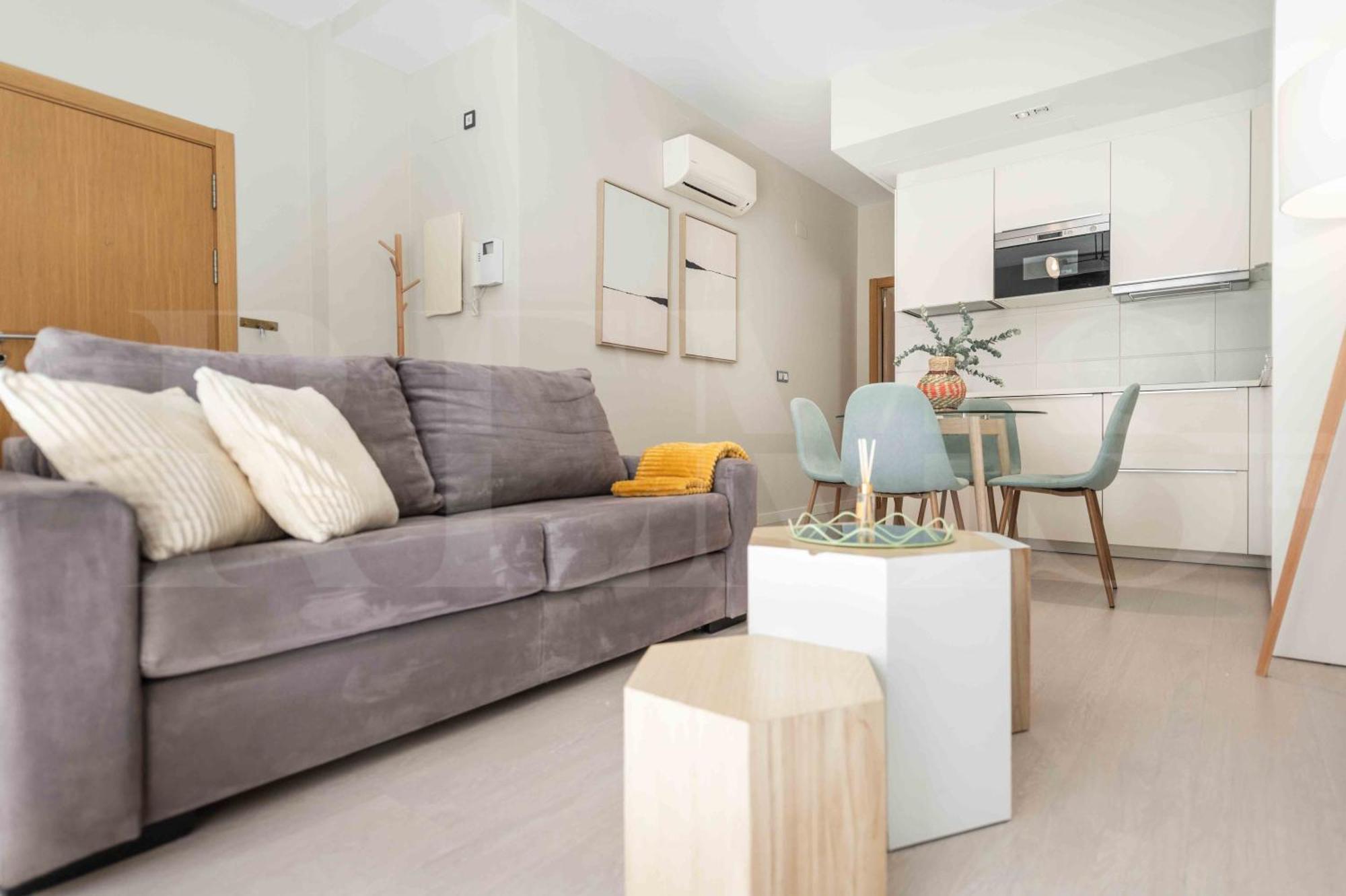 Adorable Flat With Private Parking In The Center By Rems Appartement Málaga