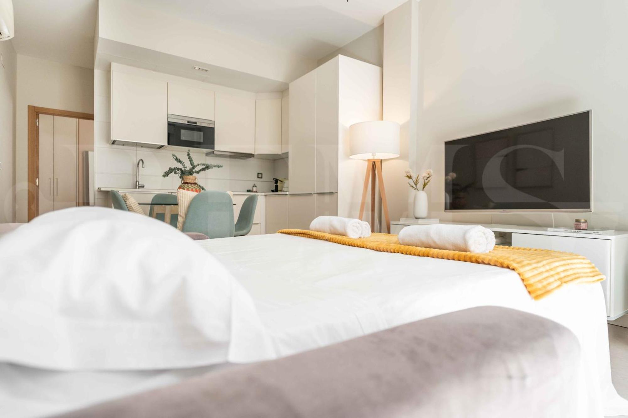 Adorable Flat With Private Parking In The Center By Rems * Málaga