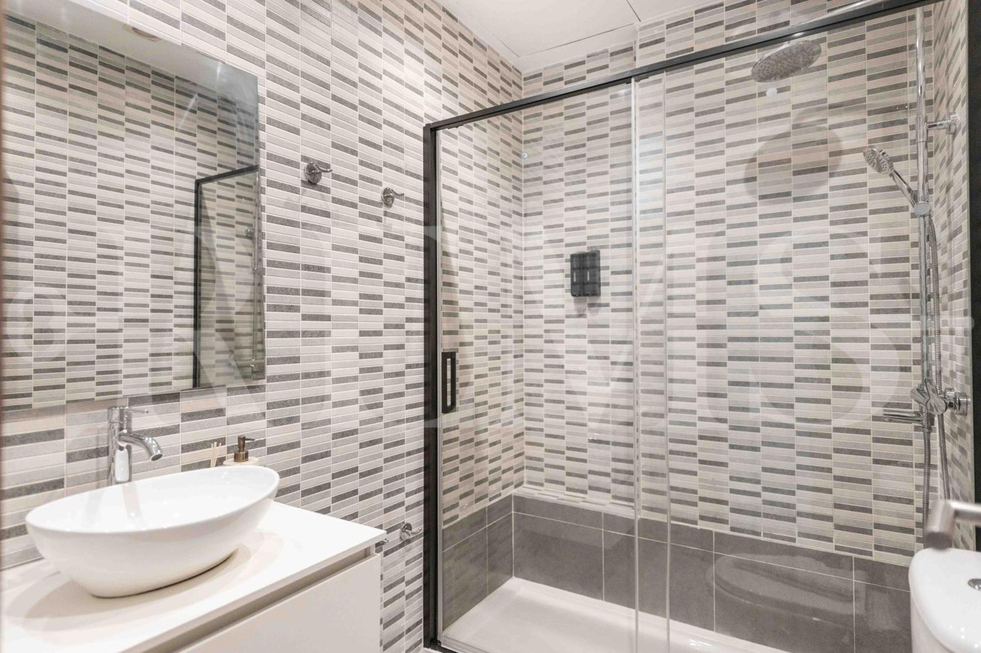 Adorable Flat With Private Parking In The Center By Rems Málaga
