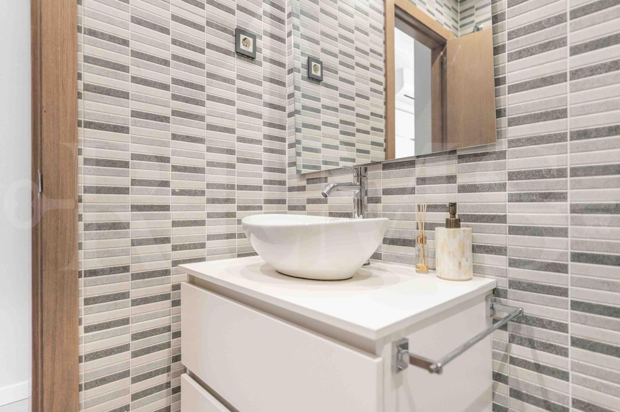 Adorable Flat With Private Parking In The Center By Rems Appartement