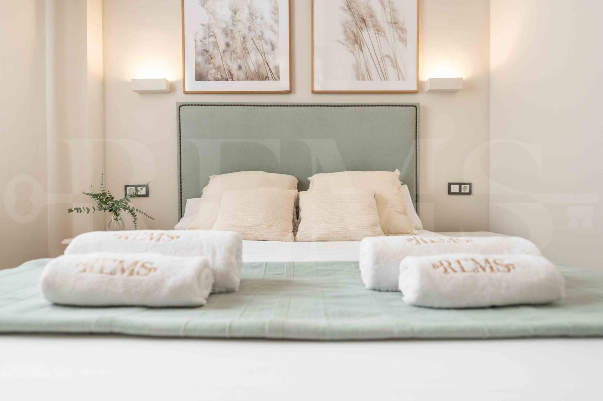 Adorable Flat With Private Parking In The Center By Rems Appartement *