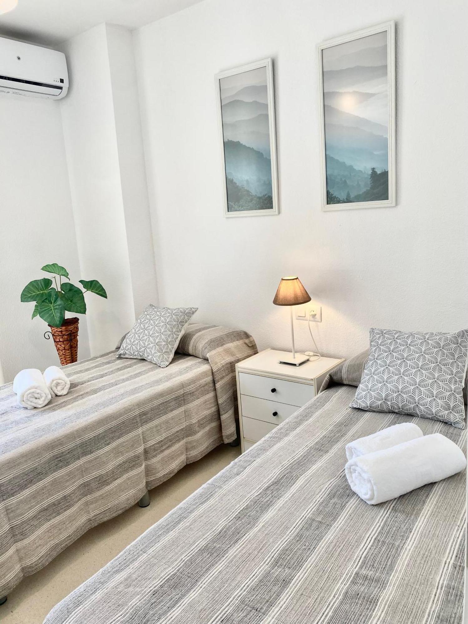 Teatinos Pool Apartment *