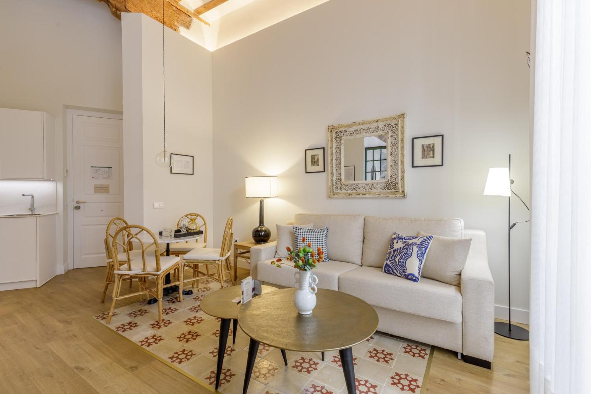 Palacio Vegafuente By Caleta Homes *