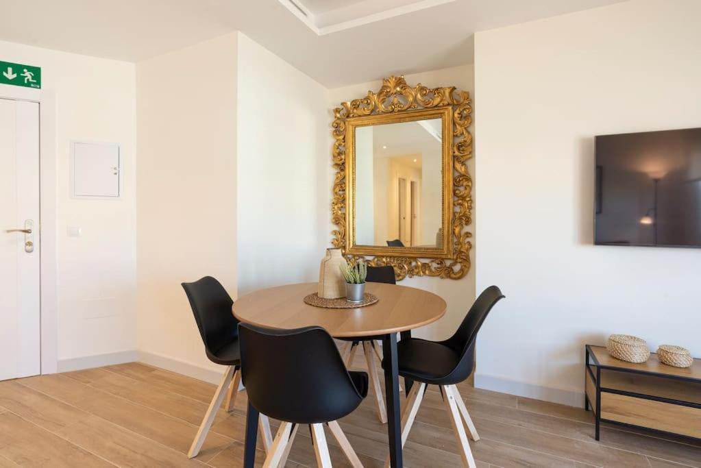 Tribuna I By Ele Apartmens * Malaga