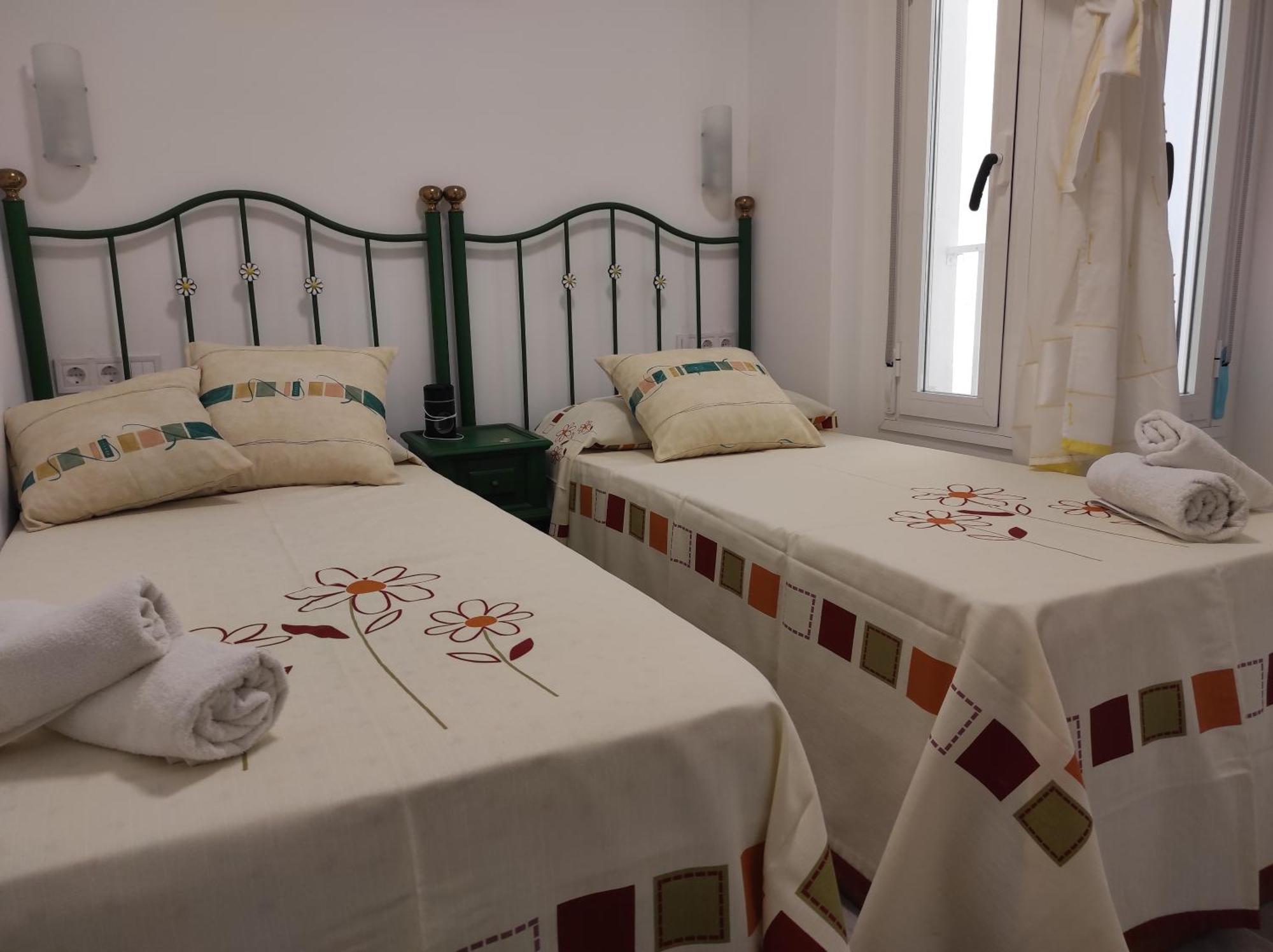 Holiday home Con Terraza Y Muy Cerca De La Playa,centro Y Estacion De Tren