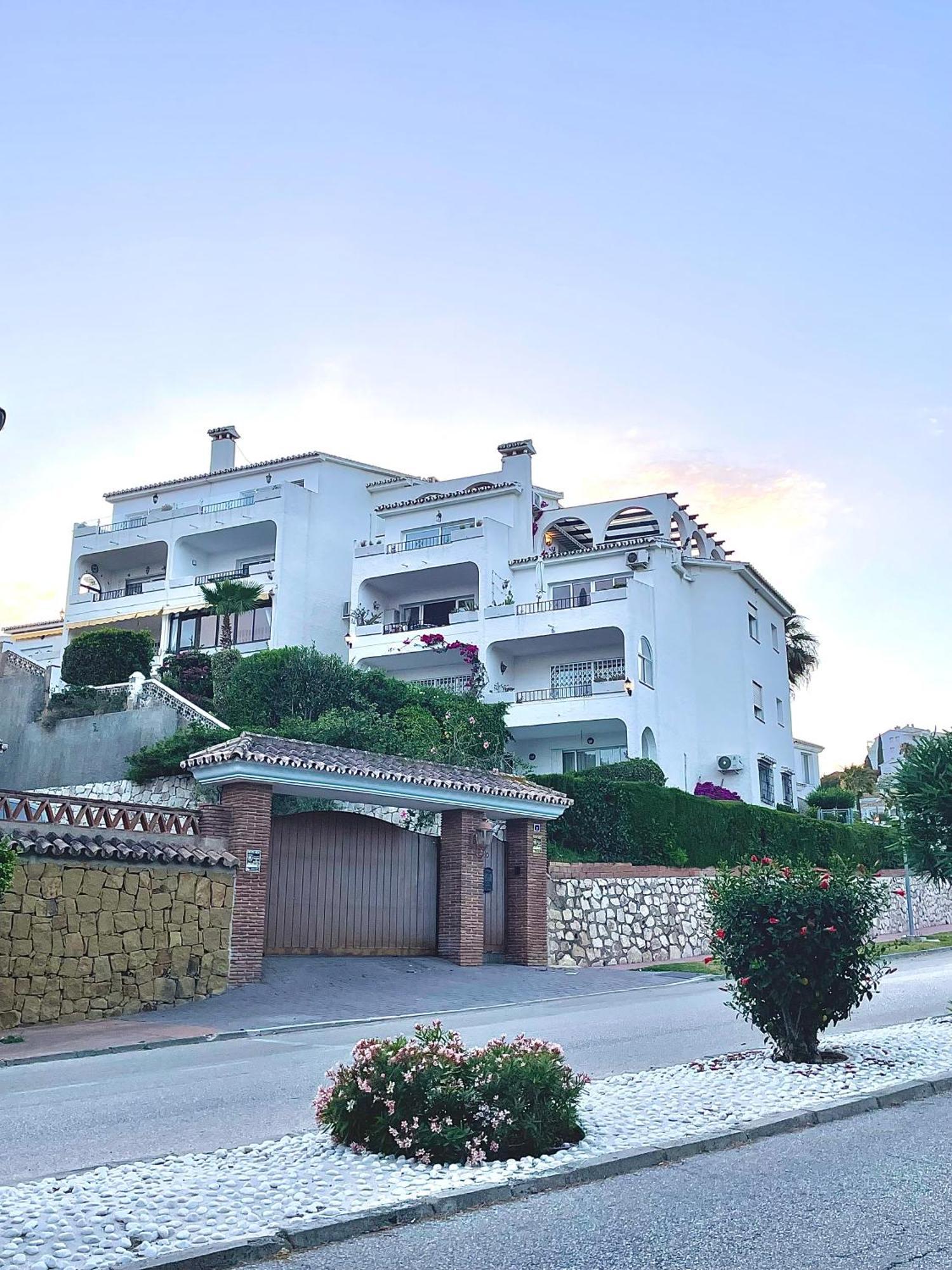 Atico Con Dos Terrazas Con Estupendas Vistas Del Mar Malaga
