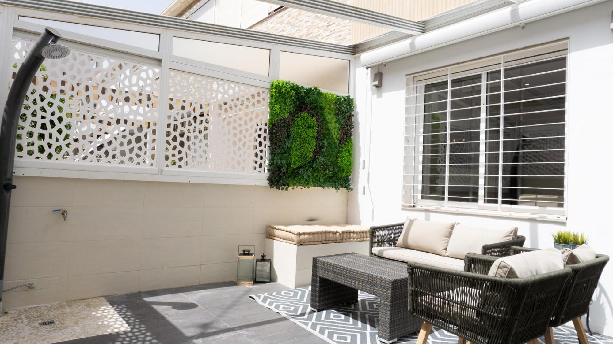 Chalet En Primera Linea De Playa Apartment Malaga