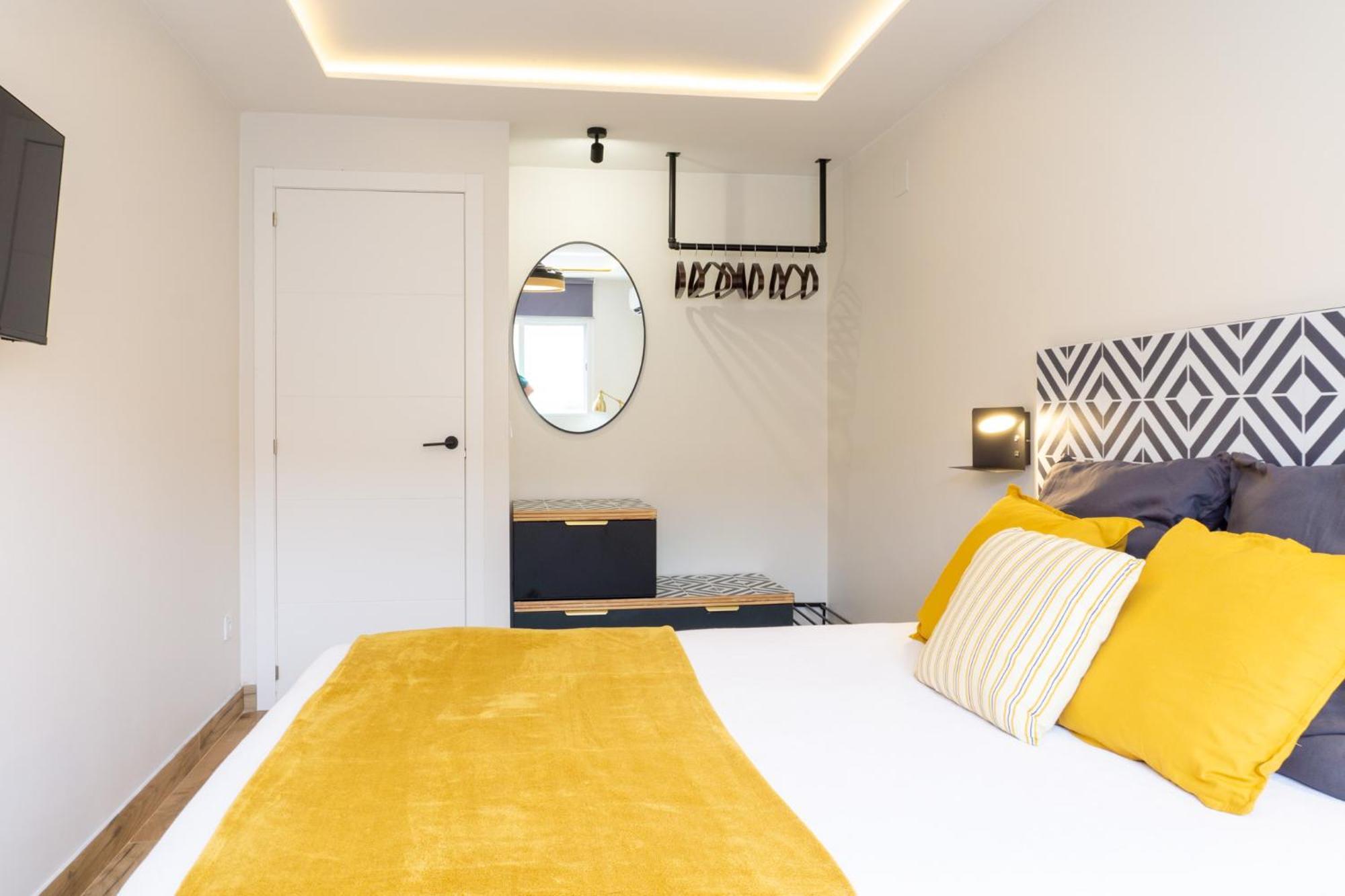 Chalet En Primera Linea De Playa * Malaga